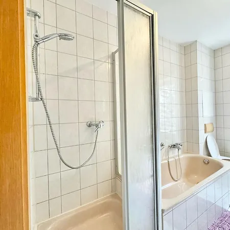 Apartment Simple & Cozy Living In For 5 Guests