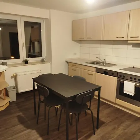 Apartment Simple & Cozy Living In For 5 Guests *